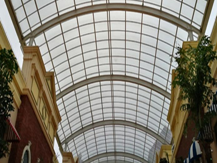 景洪屋面网架顶棚吊装方案